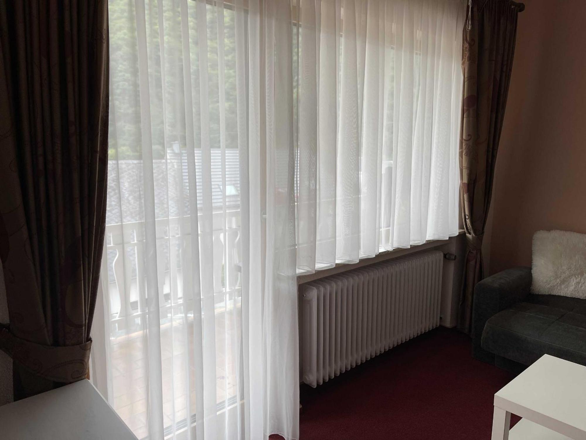 Hotel Zur Mosel Minheim ภายนอก รูปภาพ
