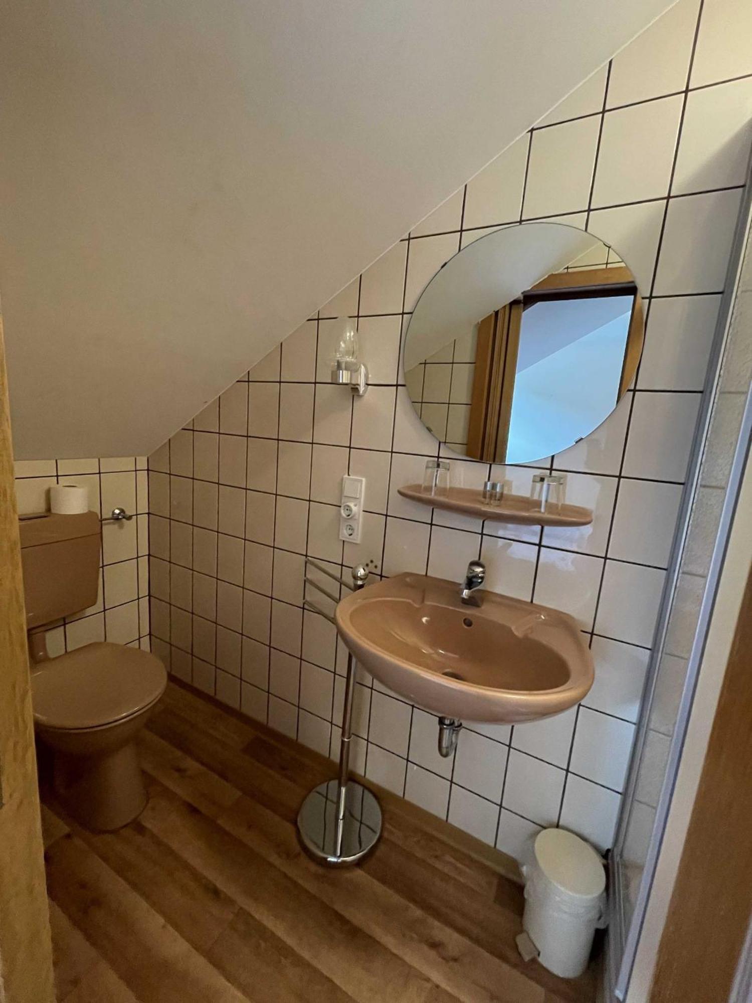 Hotel Zur Mosel Minheim ภายนอก รูปภาพ