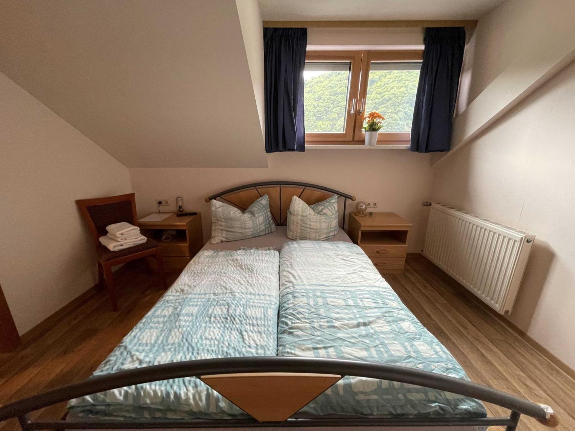Hotel Zur Mosel Minheim ภายนอก รูปภาพ